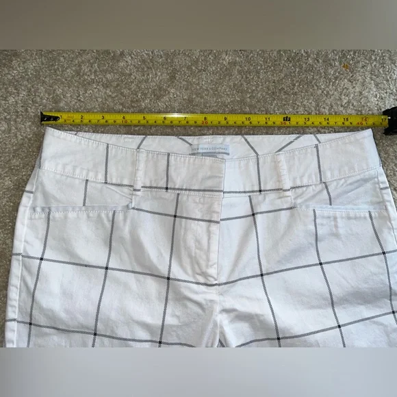 New York & Company Women White Grid Chinos - Picture 3 of 6